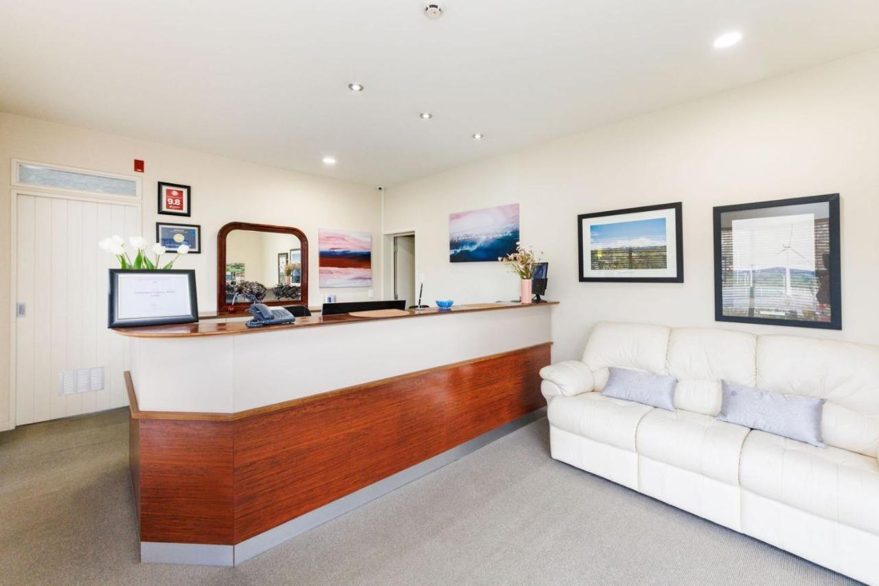 Fitzherbert Regency Motor Lodge パーマストンノース エクステリア 写真
