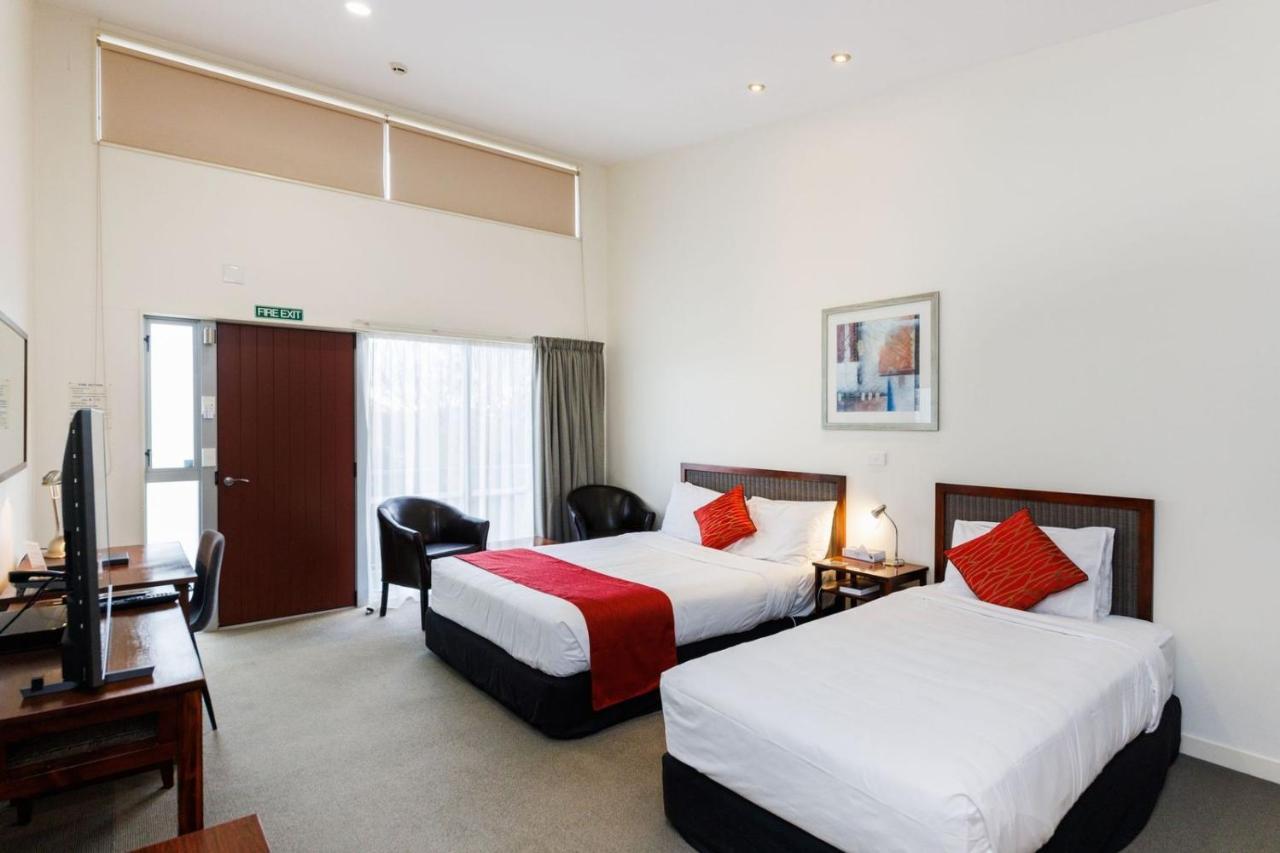 Fitzherbert Regency Motor Lodge パーマストンノース エクステリア 写真