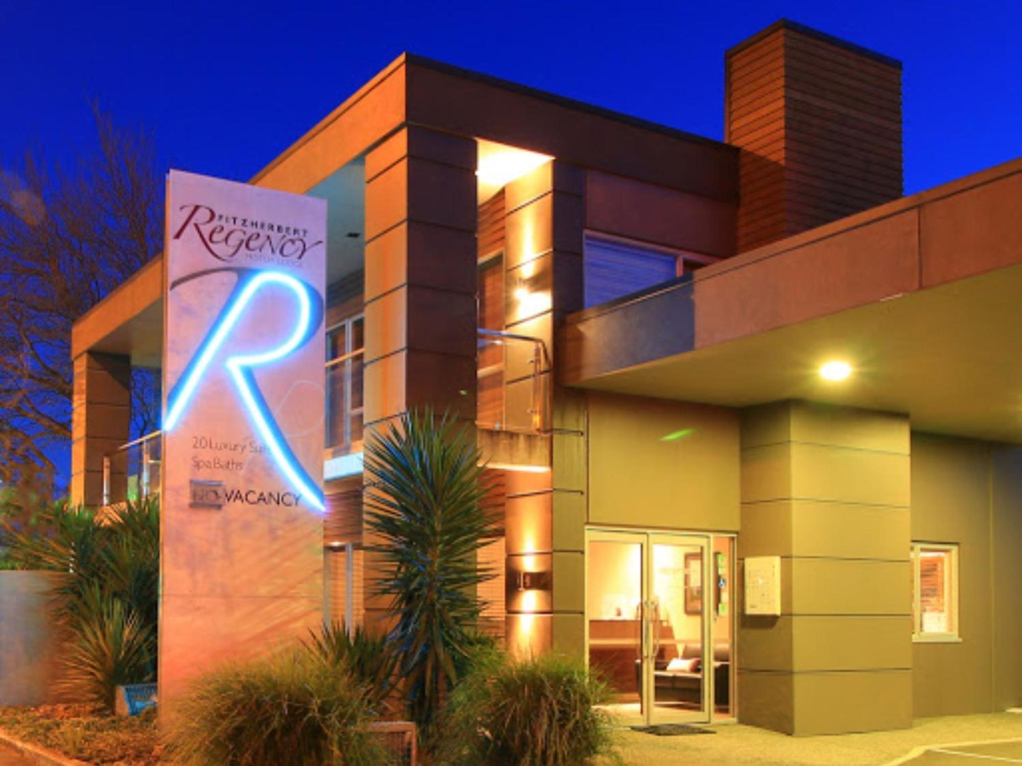Fitzherbert Regency Motor Lodge パーマストンノース エクステリア 写真