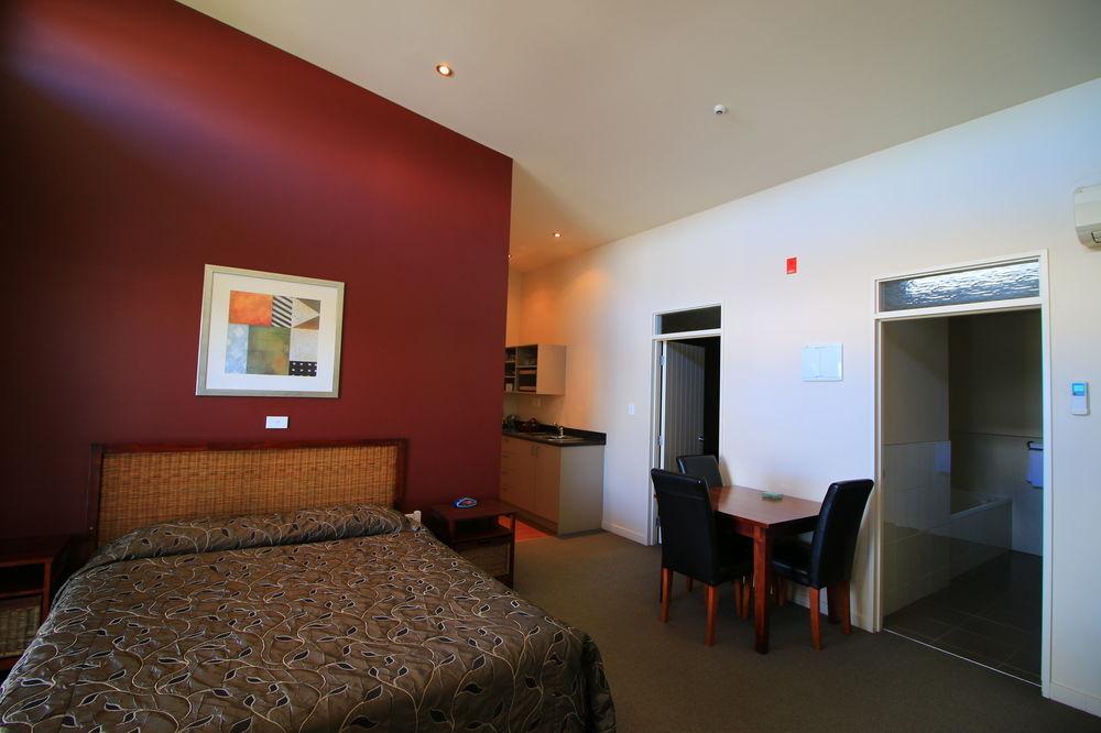Fitzherbert Regency Motor Lodge パーマストンノース エクステリア 写真